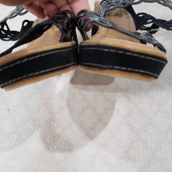 Azura Perforated Open Toe Strappy Wedge Sandals Size 39 - Picture 4 of 13